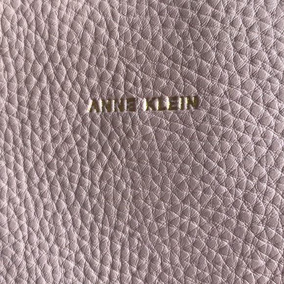 Anne Klein purse very cute used in great condition - Picture 2 of 8